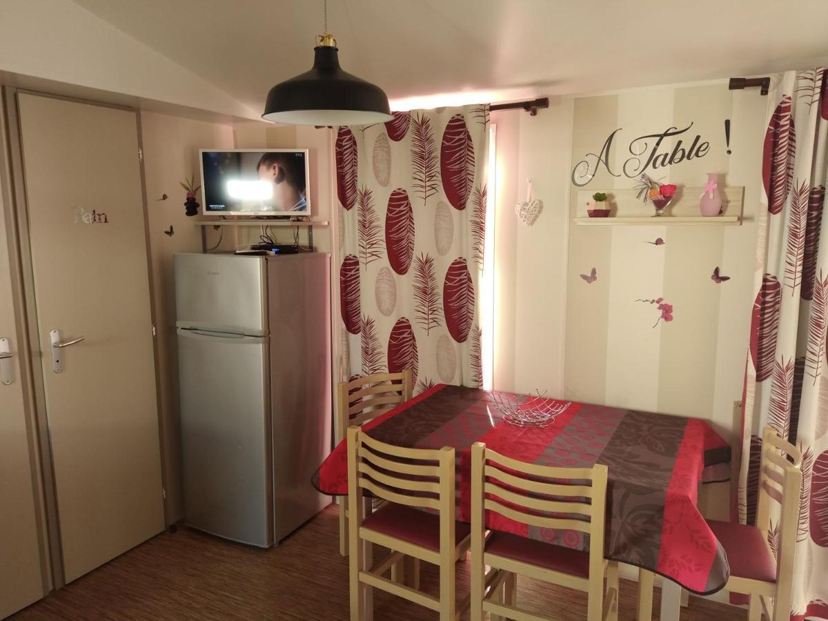 Mobilhome Camping Proche Des Plages Σαιν-Ζαν-ντε-Μον Εξωτερικό φωτογραφία
