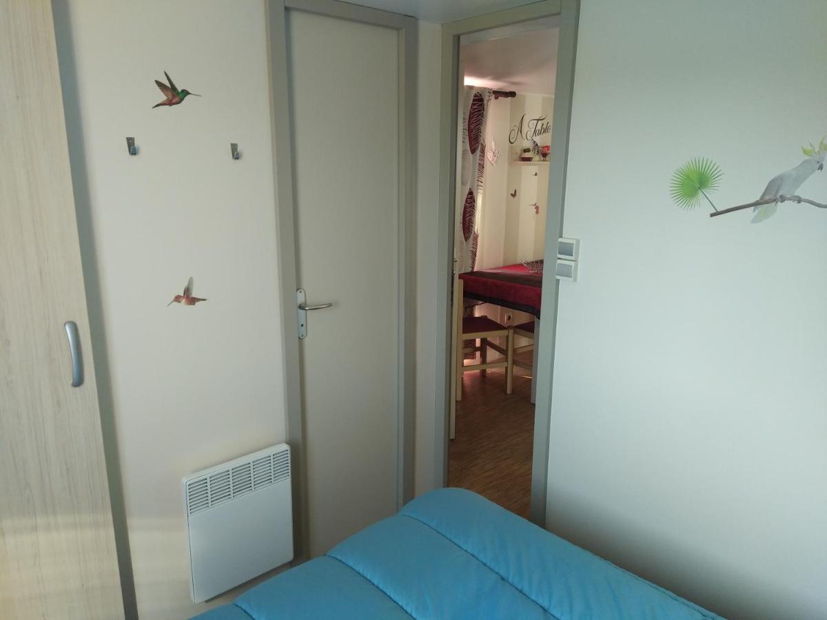 Mobilhome Camping Proche Des Plages Σαιν-Ζαν-ντε-Μον Εξωτερικό φωτογραφία
