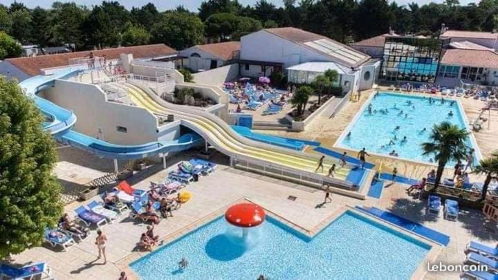 Mobilhome Camping Proche Des Plages Σαιν-Ζαν-ντε-Μον Εξωτερικό φωτογραφία