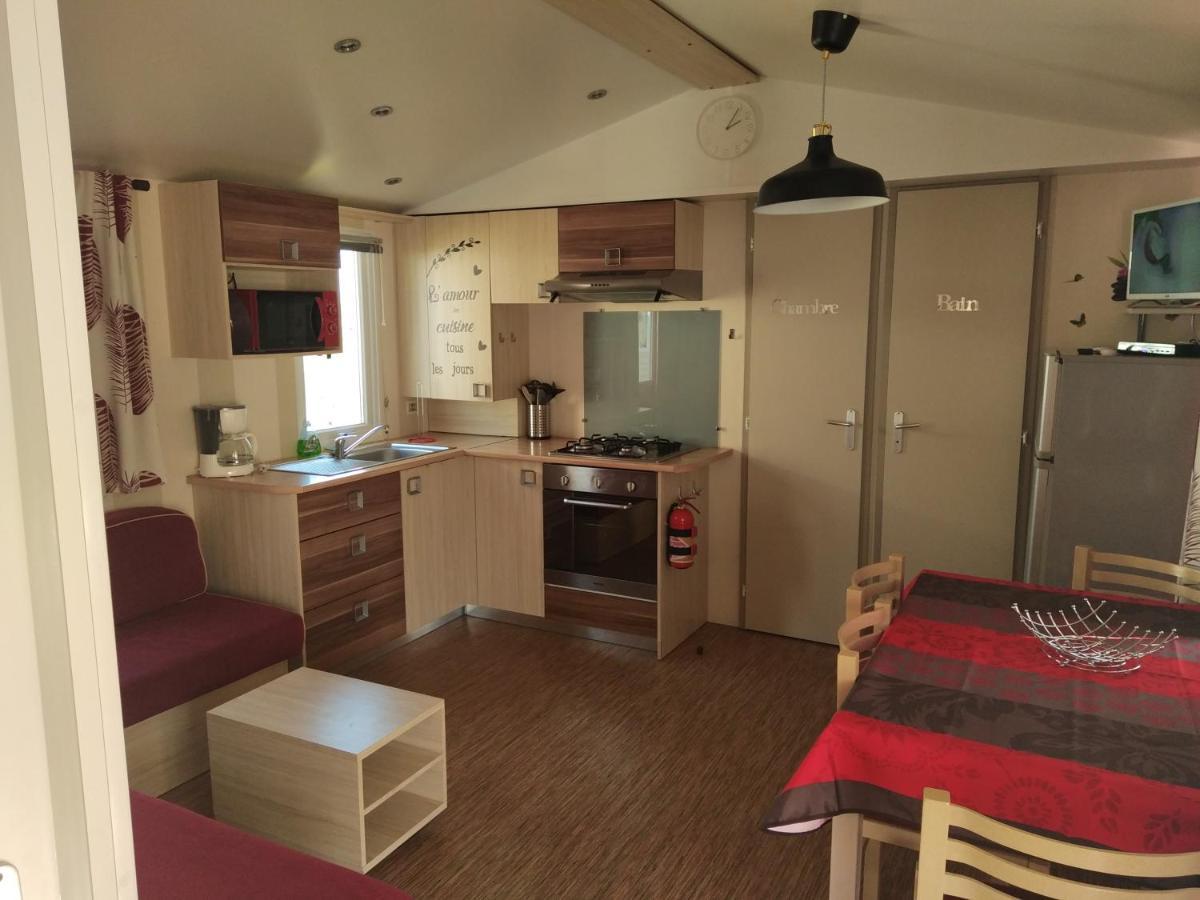 Mobilhome Camping Proche Des Plages Σαιν-Ζαν-ντε-Μον Εξωτερικό φωτογραφία