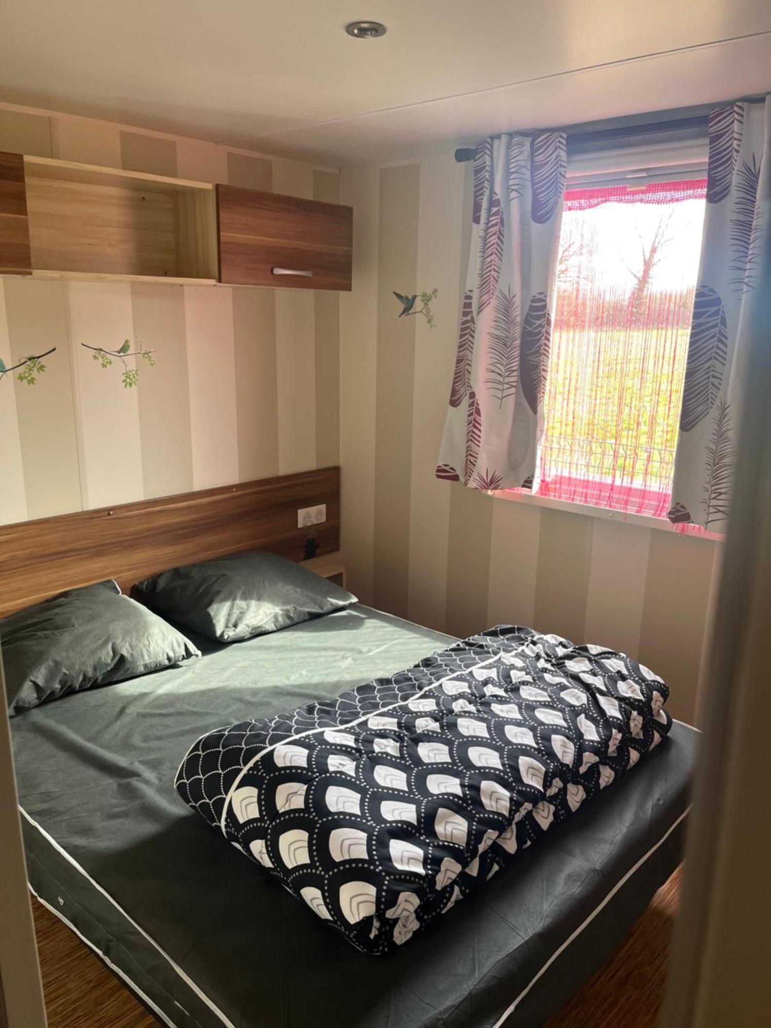 Mobilhome Camping Proche Des Plages Σαιν-Ζαν-ντε-Μον Εξωτερικό φωτογραφία